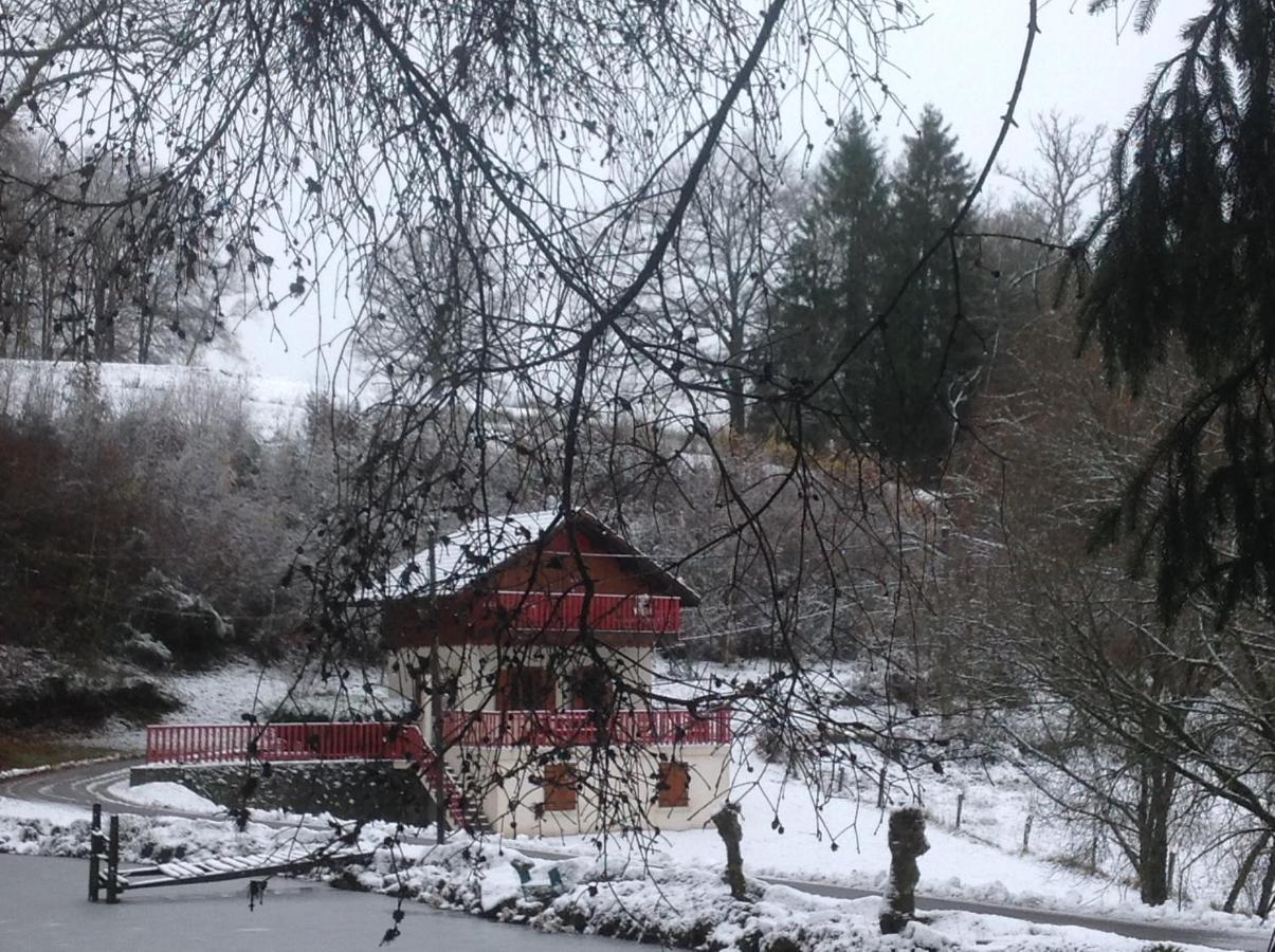 Gite Du Creux De La Goutte Xertigny Exteriör bild