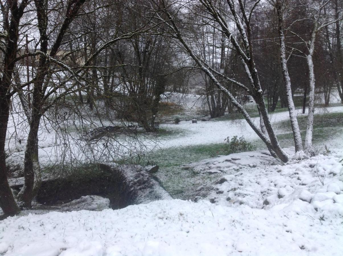 Gite Du Creux De La Goutte Xertigny Exteriör bild