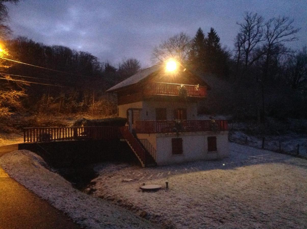 Gite Du Creux De La Goutte Xertigny Exteriör bild